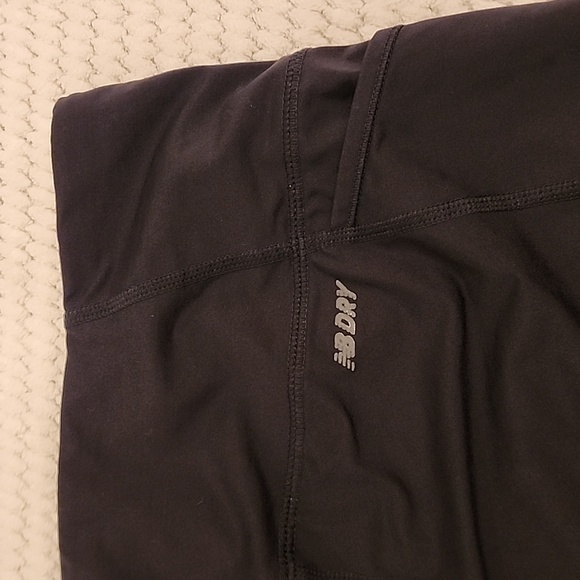 New Balance Performance Stretch Capri Fitted Biker Shorts Girls Size M -L No Tag - Picture 7 of 8
